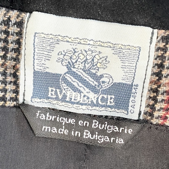 Evidence Black Beige Red Houndstooth Blazer with Black Velvet Collar 8 - Picture 6 of 13